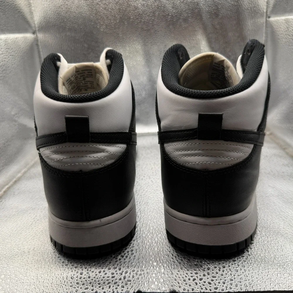 Nike product pair